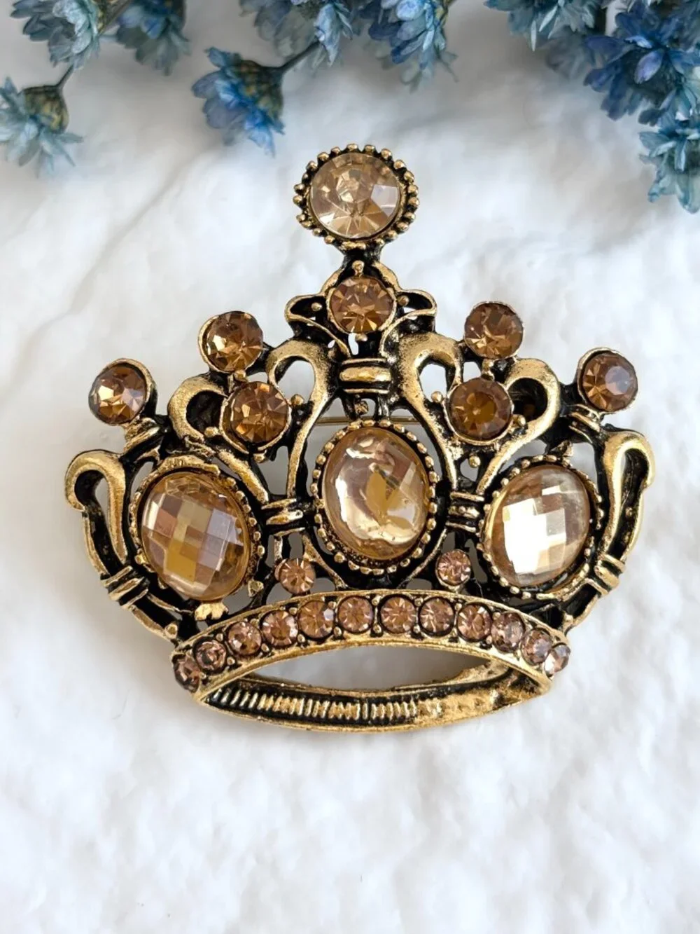 Crown Shaped Champagne Rhinestone Gold Toned Vintage Inspired Brooch | Pin